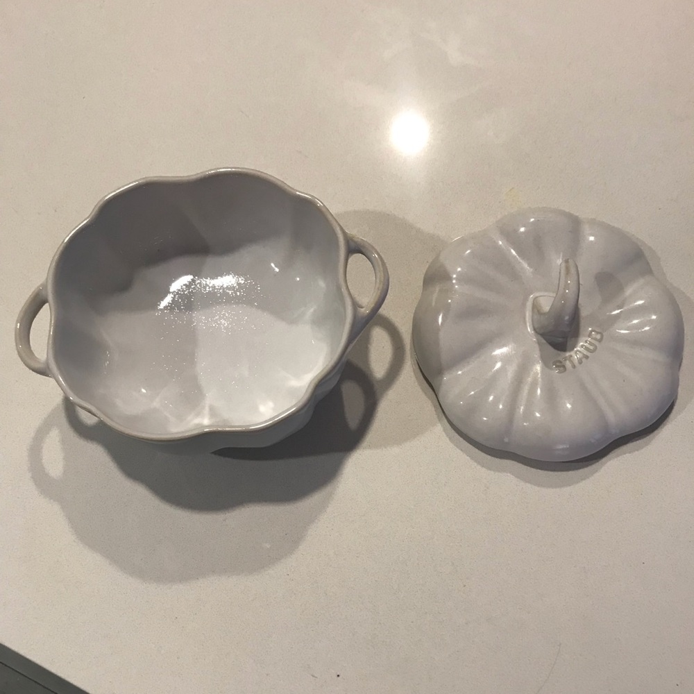 STAUB mini pumpkin dish